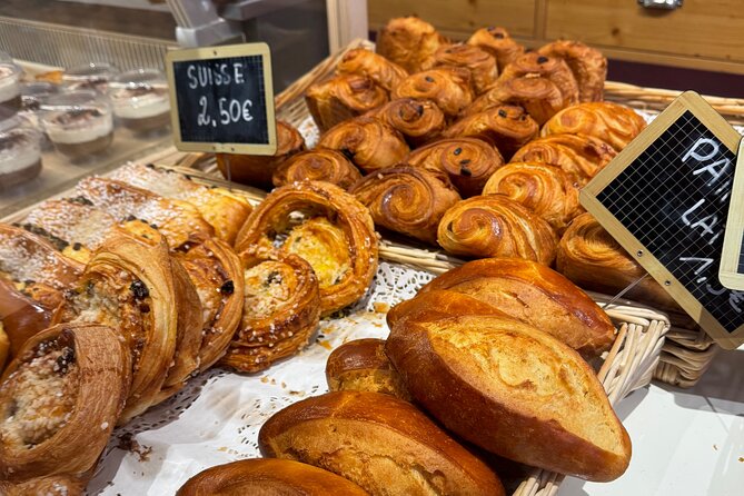 #1 Montmartre Pastries & Chocolate Food Tour with 6+ Tastings - The Sacré-Cœur Moment: Picture View Now, Landmark Finish Later