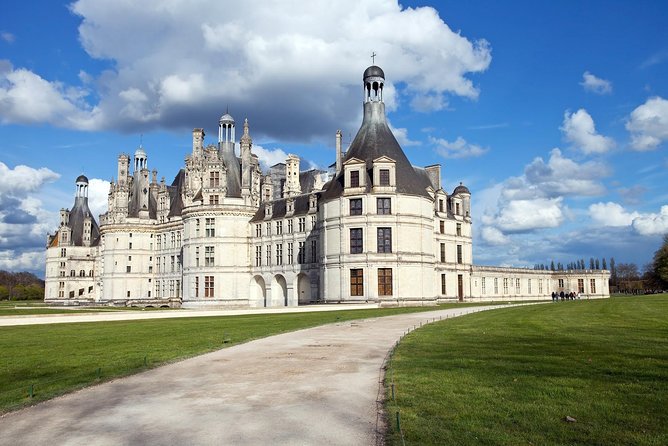 3 Days Trip to Normandy, Loire and Mont Saint Michel from Paris - The included meals, dinners, and what you need to budget for