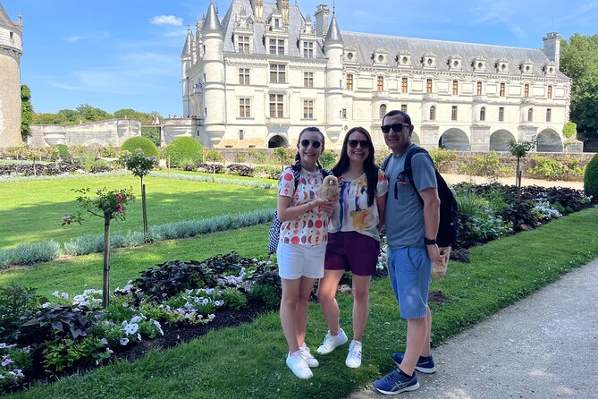 3 Loire Valley Castles and Wine Tasting Private Guided Tour - A private Loire Valley day that actually feels efficient