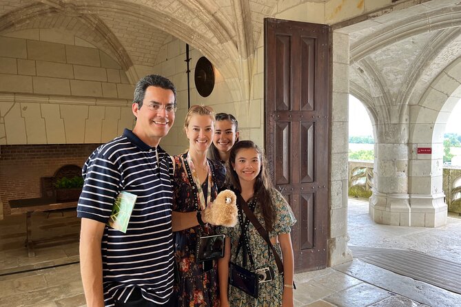 3 Loire Valley Castles and Wine Tasting Private Guided Tour - Who should book this private castles and wine tour