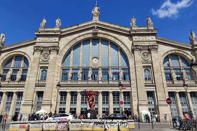 4 hours Paris Private Tour with hotel pickup & drop - Trocadéro for Eiffel Tower Views, Then a Quick City Hall Moment