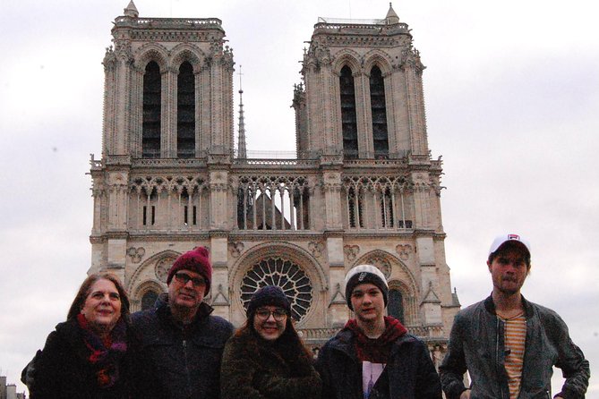 45m Notre Dame tour - fast line entrance - Dress code rules, what they mean in real life