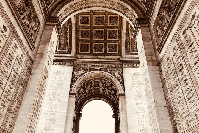 Admission to Arc de Triomphe and rooftop - Price and value: what $40 buys you at street level vs rooftop level