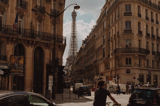 Airport transfer CDG - Paris | Driver Professional - Riding in a Mercedes-style van: comfort you feel right away