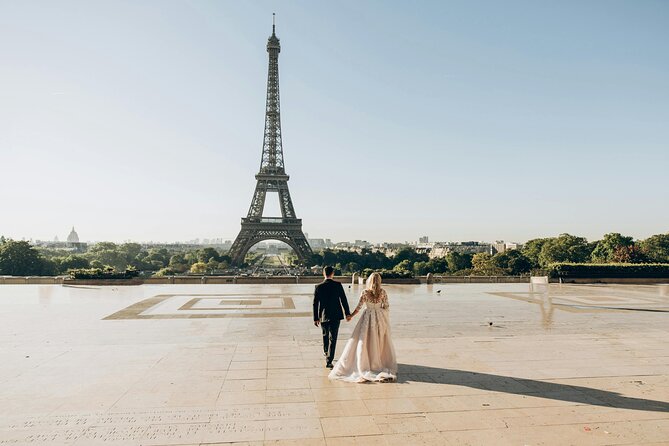 Around the Eiffel Tower Walking Tour with Selfie & Photoshoot - Should you book this Eiffel Tower walking tour?