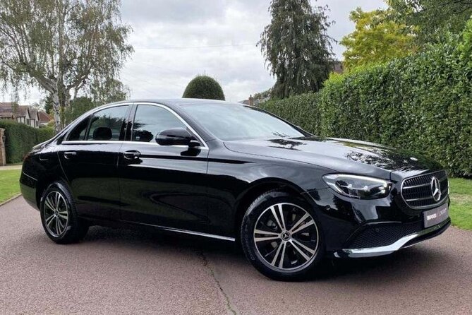 Arrival Transfer from Paris Train Stations to Paris by car or van - The ride: Mercedes V-Class or E-Class style comfort