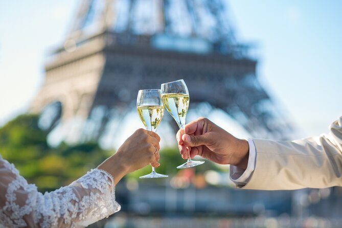 Bateaux Mouches Sightseeing Cruise on the Seine River in Paris - The Seine route: the landmarks you’ll see as you cruise