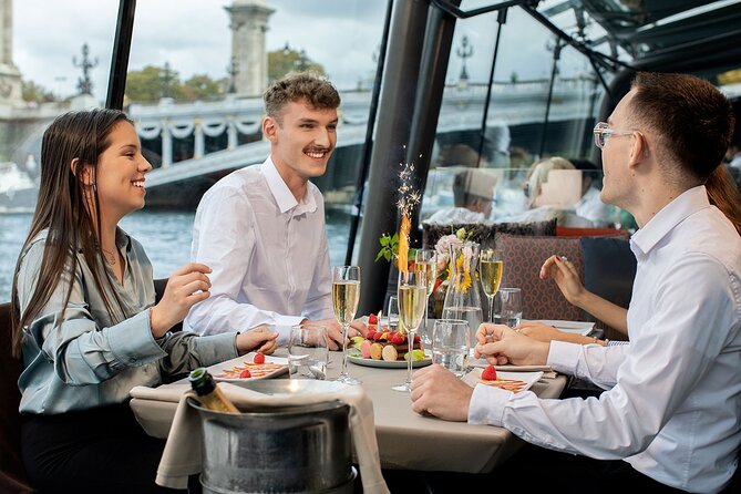 Bateaux Parisiens Seine River Gourmet Lunch & Sightseeing Cruise - Champagne or kir, then a real lunch with wine pairing