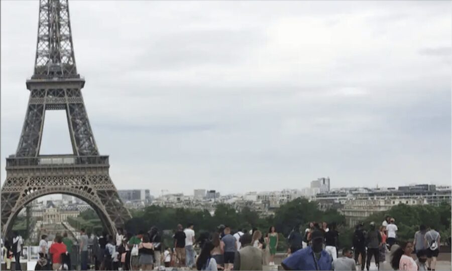 Best Bits of Paris: 40 Favourites Walking Tour 5 hours - Starting in Saint-Germain-des-Pres, the perfect Paris primer