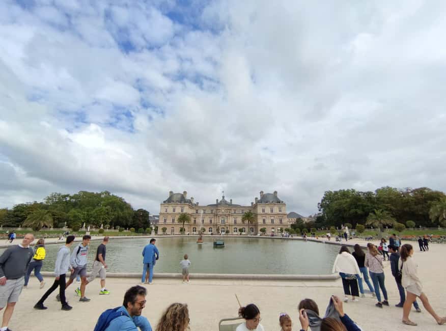 Best Bits of Paris: 40 Favourites Walking Tour 5 hours - Walking and metro: how you cover icons without getting lost