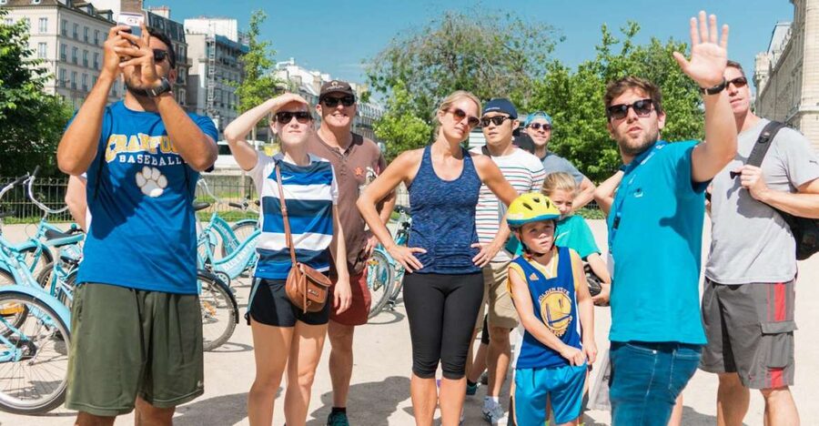 Best of Paris Bike Tour - Seine River Riding: The Part That Feels Like You Beat the Crowd