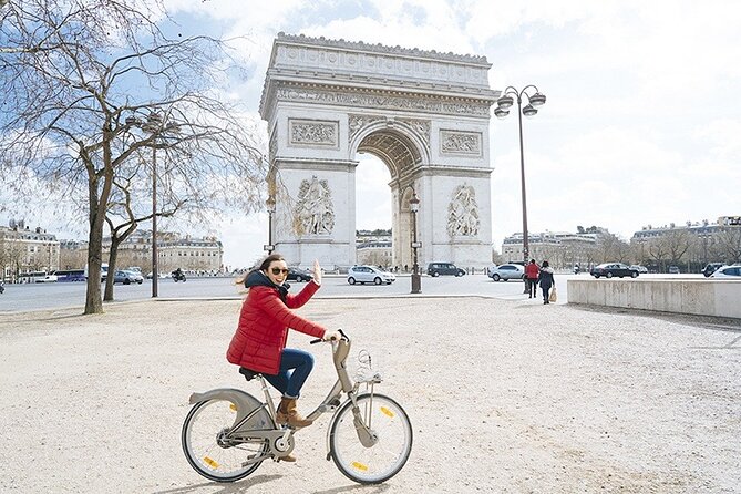 Best of Paris by Bike with a Local - Cour Carrée (Louvre grounds) without entering the monument
