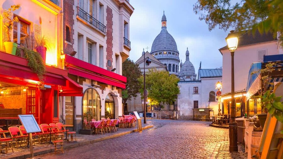 Best of Paris: Private Walking Tour with Local - Major Attractions, But With Local Context