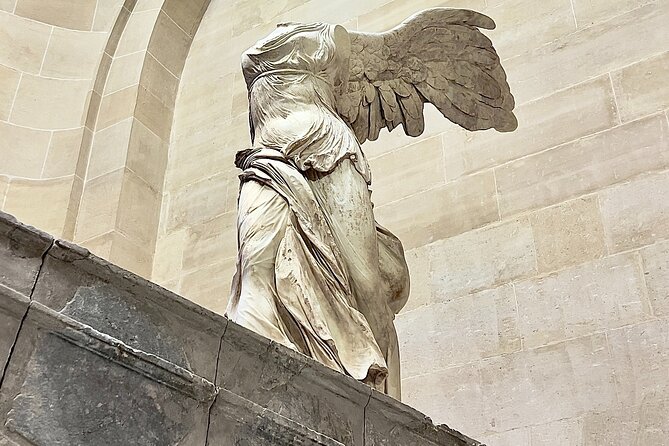 Best of the Louvre Museum Private Tour with Monalisa - Meeting at the Louvre Pyramid and what to bring (and not bring)