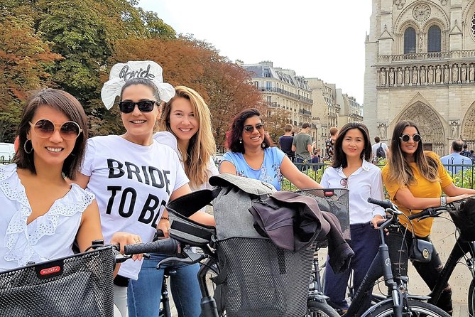 Bike Paris treasures with a live guide - Families & Friends - Museums Are Not Included, So Plan Your Day Like a Pro