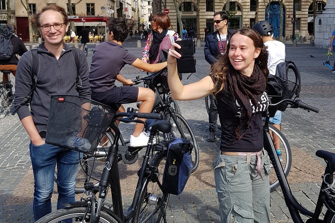 Bike Paris treasures with a live guide - Families & Friends - Weather, Timing, and What to Bring So Nothing Ruins Your Ride