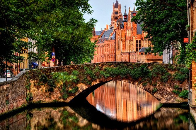 Bruges Day Tour from Paris by minivan - The 12-hour schedule, and how to use it well