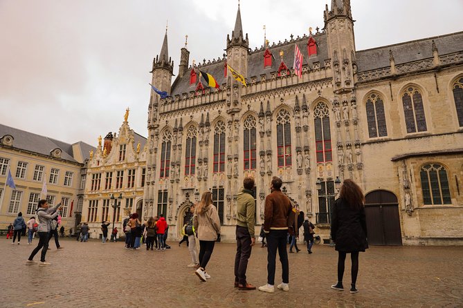 Bruges Guided or Audio Trip with Canal Cruise Option from Paris - Guided walking tour in Bruges UNESCO center, from Béguinage to the Markt