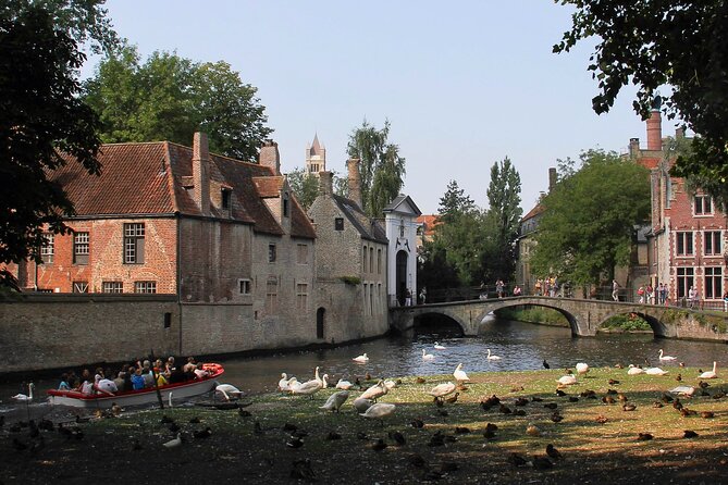 Bruges Highlights & Hidden Gems Small-group from Paris by Minivan - Returning to Paris: leaving Bruges at 17:00 and arriving around 21:00