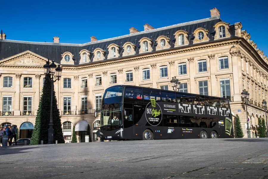 Bus Toqué Champs Elysées Tour w/ 3-Course Dinner & Champagne - Audio and video guide with 96 points: how it helps you follow the route