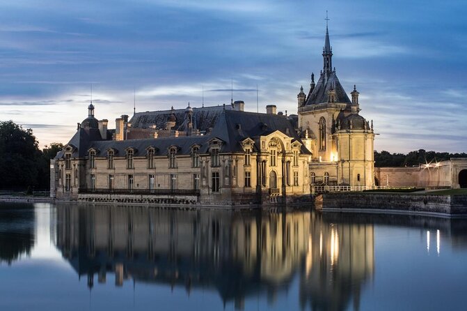 Chantilly Tour: Great Stables and Renaissance Meal from Paris - Hotel Pickup and the Paris-to-Chantilly Rhythm