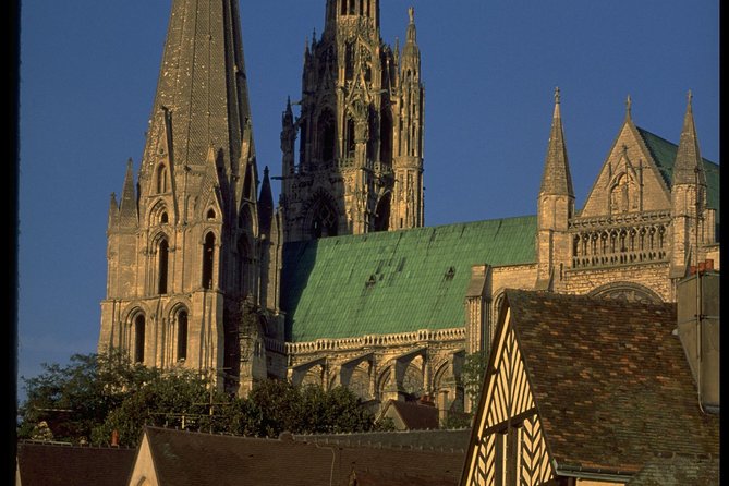 Chartres and Versailles Private Full-day tour - Your guide is the difference-maker here