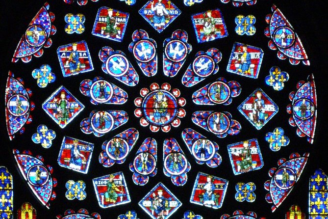 Chartres Cathedral 5 Hours Tour from Paris with Private Transport - The labyrinth and the 11th-century crypt: the quieter, weirder side