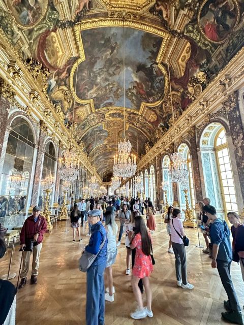 Chateau de Fontainebleau & Chateau de Versailles - Private Van Comfort, Hotel Pickup, and a Day That Actually Flows