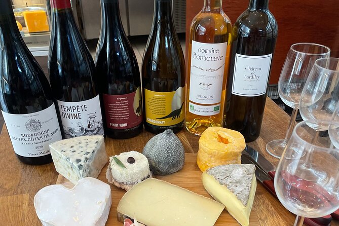 Cheese & Wine Tasting in Montmartre with a Local Cheesemonger - What the intimate setting adds to the tasting