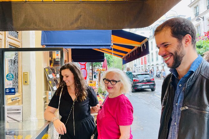 Chef PJ's Montmartre Food Tour - Rue Tholozé and the Montmartre Windmill Moment