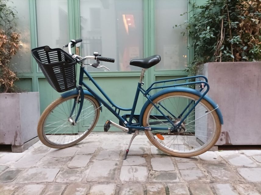 City bike rental in Paris (8h) - Key Highlights at a Glance