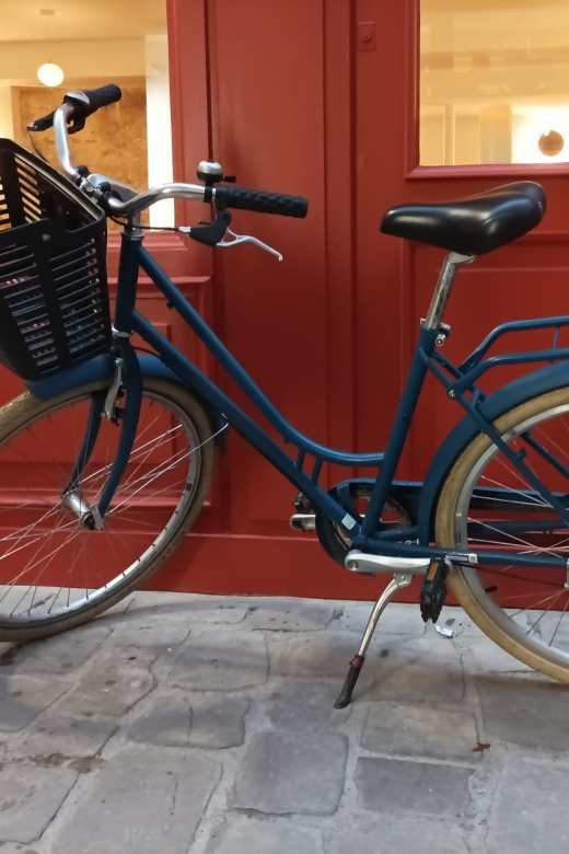 City bike rental in Paris (8h) - Iconic Monuments, Comfortable Pace, No Rush