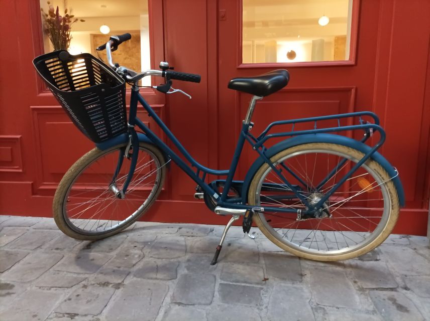 City bike rental in Paris (8h) - The 700 km of Bike Paths Advantage