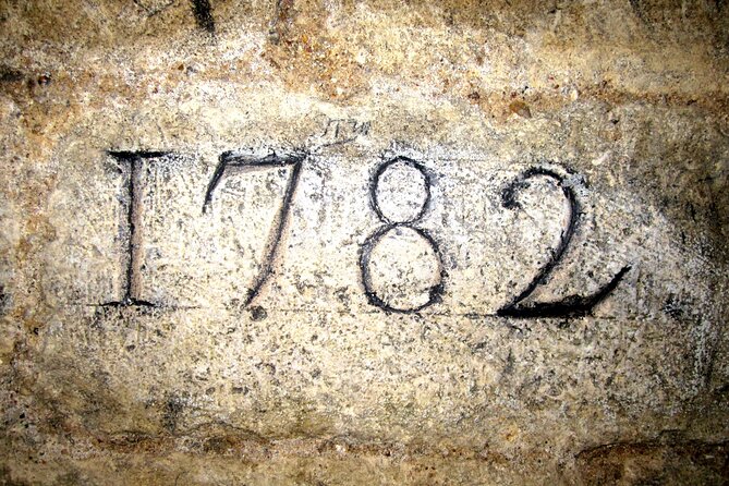 City Highlights Tour + Entry tickets for the Paris Catacombs - Making it go smoothly: practical tips for families