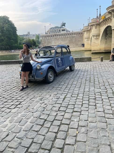 Classic 2CV Tour paris 2h - Starting at Champ-de-Mars behind the Eiffel Tower