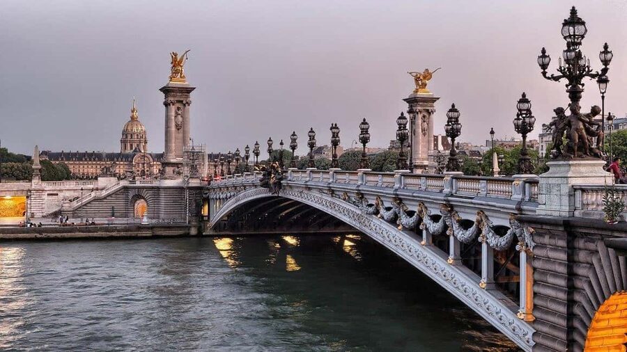 Classical and Monumental Paris Tour along the Seine River - Place de la Concorde to l’Assemblée Nationale: Terror and Republic