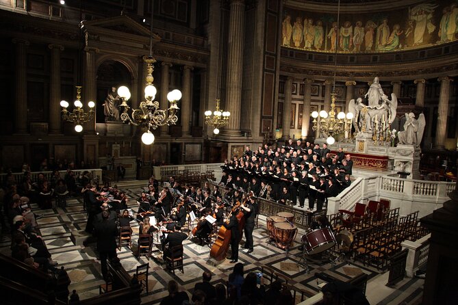 Classical Music Concert Ticket at the Madeleine Church - Hélios orchestra and the concert format (about 1 hour 15)