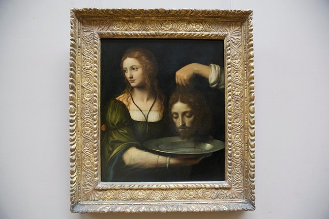 Closing Time at the Louvre: The Mona Lisa at her Most Peaceful - Closing Time Louvre: When the Mona Lisa Stops Feeling Like a Queue