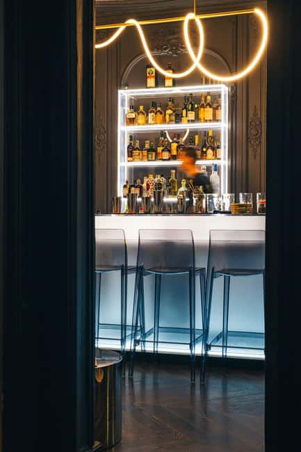 Cocktails lessons in Speakeasy - Speakeasy Cocktail Lessons Near Bastille: The Setting Matters