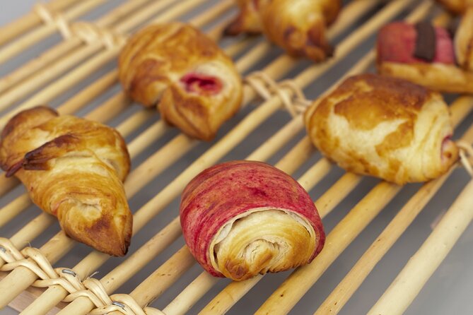 Croissants Baking Class near Eiffel Tower - How the apartment setting changes the experience