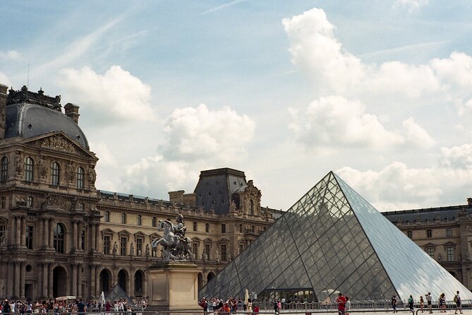 Da Vinci Code Movie Locations Private Tour in Paris - Price and value: what $129 buys in a 2-hour private format