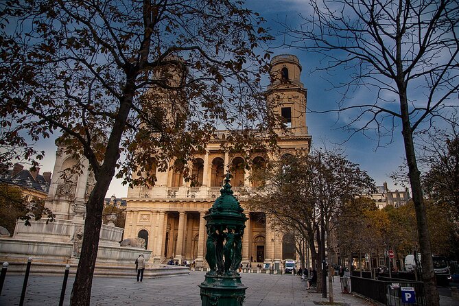 Da Vinci Code Movie Locations Private Tour in Paris - Palais-Royal and the rose line, a calm stop with brainwork
