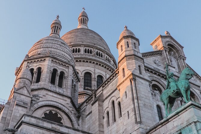 Devour Paris Food Tour : Montmartre Like a Local - Meeting near Blanche, then walking Montmartre uphill