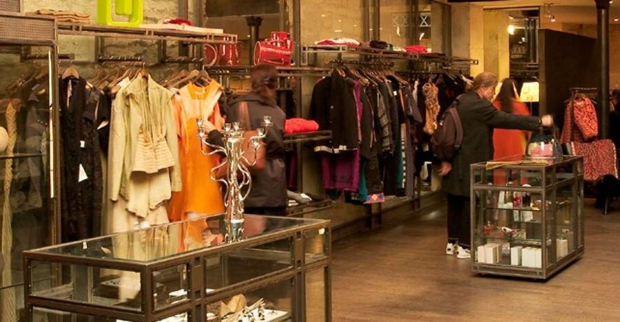 Discount Couture: ultimate Paris Shopping 2h30 walking tour - How the tour finds deals, up to 70% sample sales plus designer resale