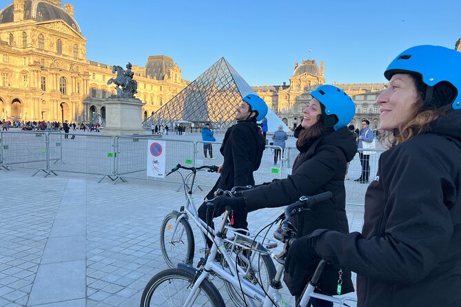 Discover Iconic Paris: Private Bike Tour of the City Center - Key things to know before you book