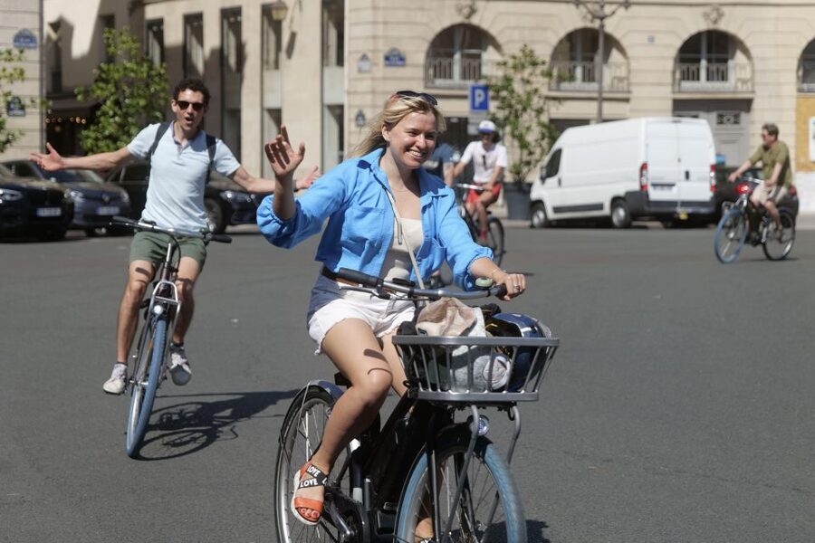 Discover Paris by bike - What the 3-hour, 10-kilometer pace actually means for you
