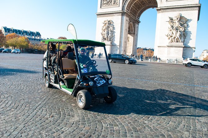 Discover Paris in electric golf carts - Why this electric golf cart tour works in Paris