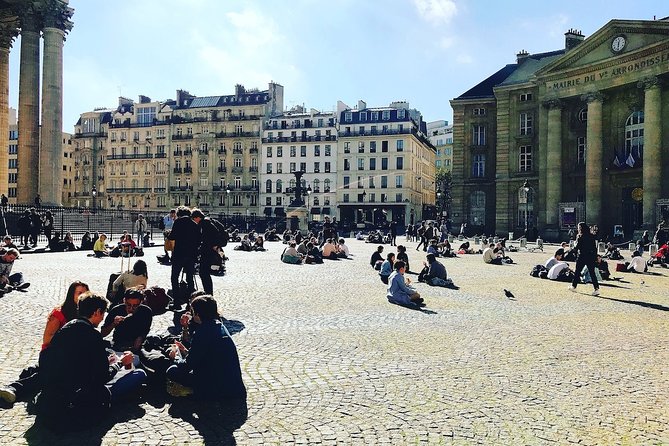 Discover the Latin quarter - Time on your feet, and how weather can change your day