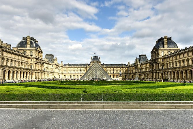 Discover the secrets of the Louvre - Who This Louvre Secrets Tour Fits Best