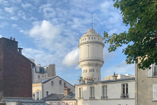 Discovery of Montmartre in a 2CV - 45 min - The guide factor: how the storytelling upgrades the ride